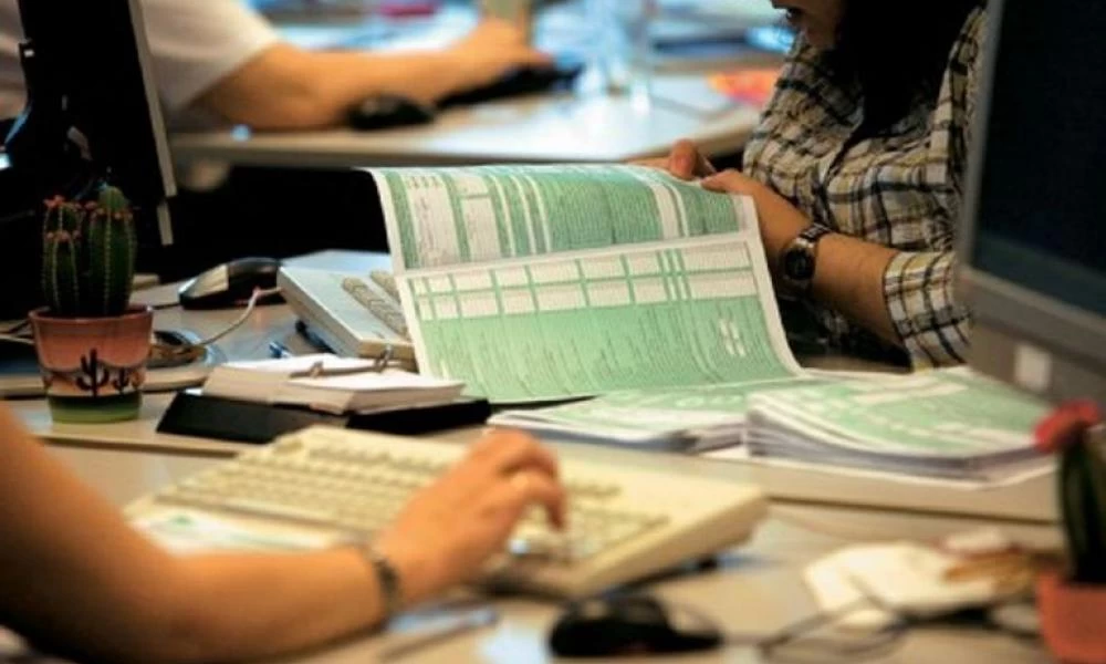 Πόθεν έσχες: Eκπνέει η προθεσμία για τις δηλώσεις- Τσουχτερά τα πρόστιμα